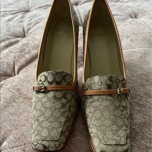 Coach heels size 8
